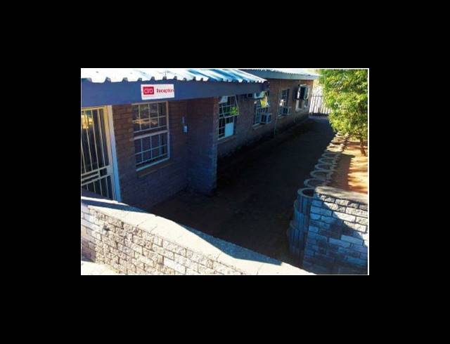 310M² WAREHOUSE FOR SALE IN ROCKY DRIFT